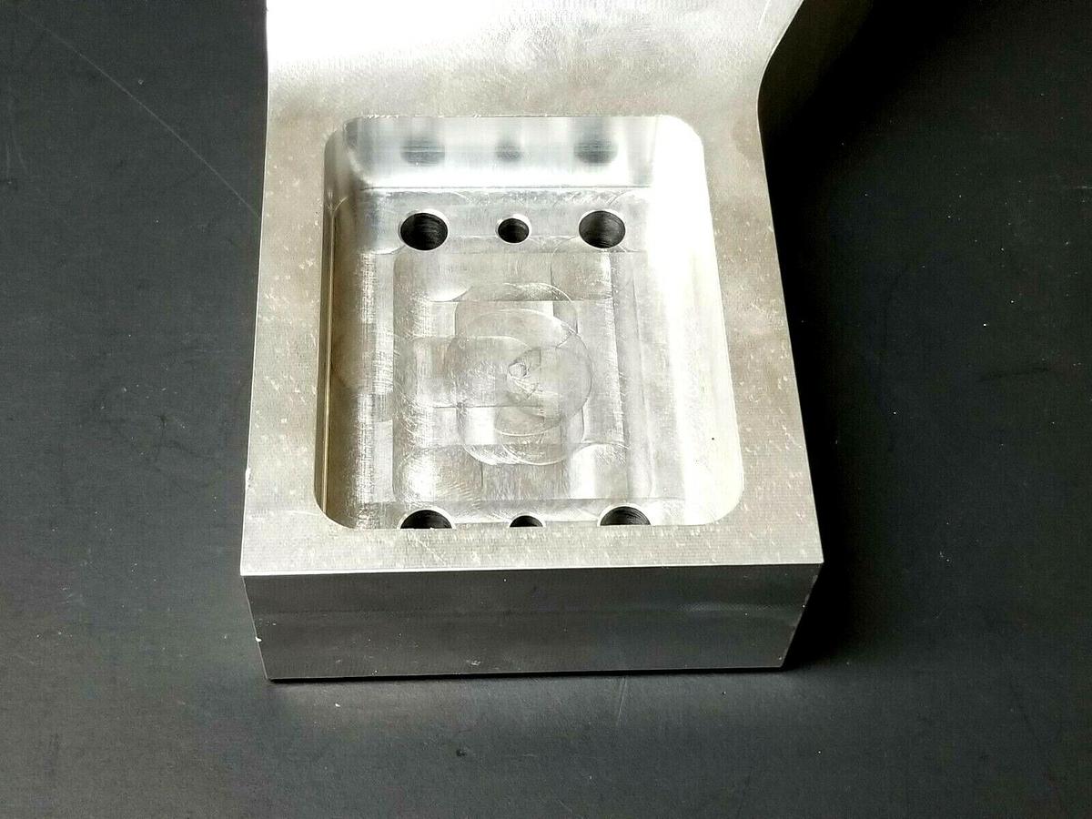 Used NEW REIS GmbH & CO. 5210733 GRIPPER FINGER ALCUMPB / 3.1645.51 140X140X285