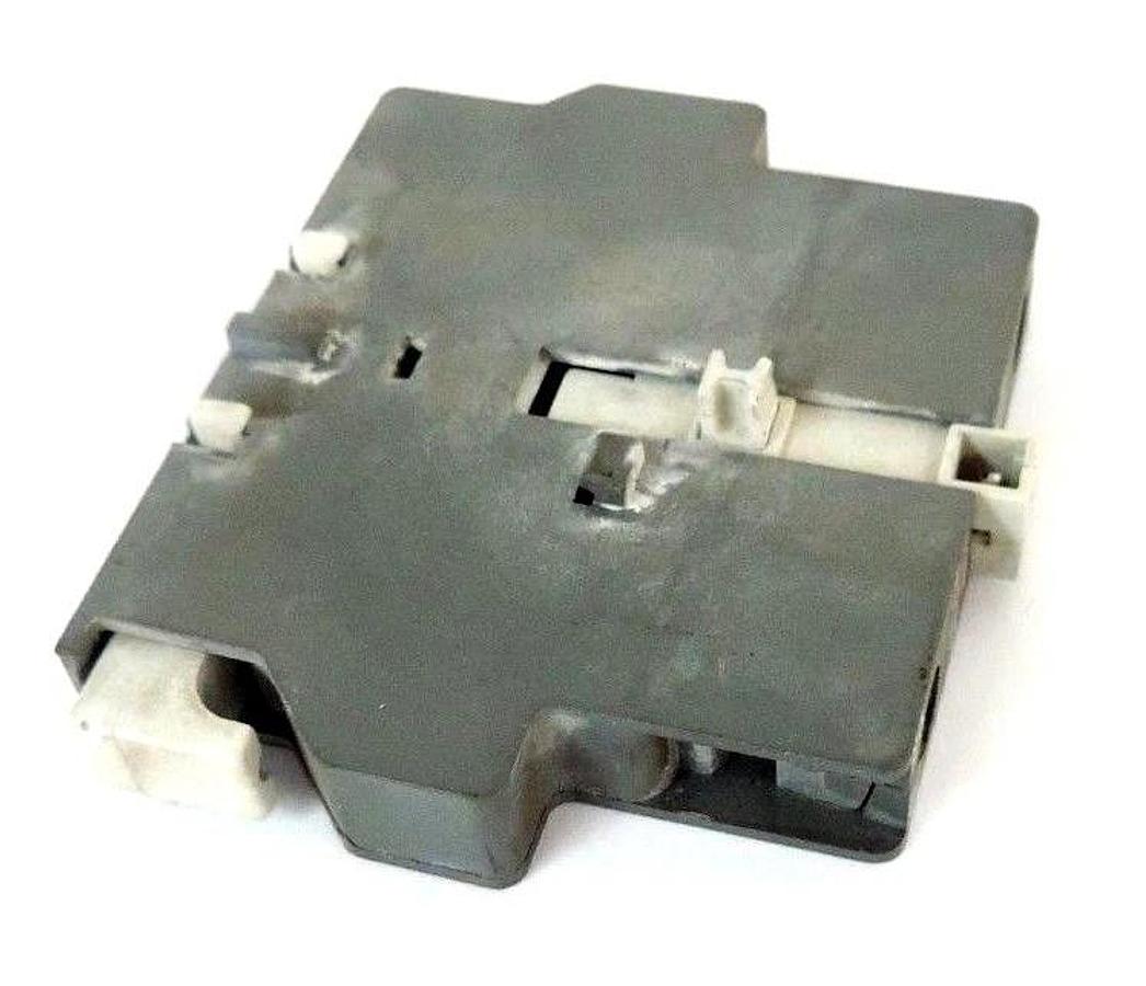 Used ABB CEL 5-10-W0,1 AUXILIARY CONTACT BLOCK 0.1A 125VAC 5MA 24VDC