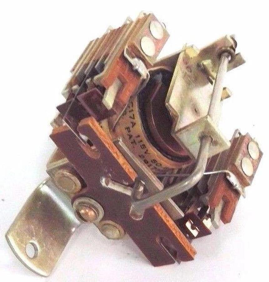 NIB P&B PC17A RELAY 4PDT CONTACT RATING: 7.5A, COIL 115V AC