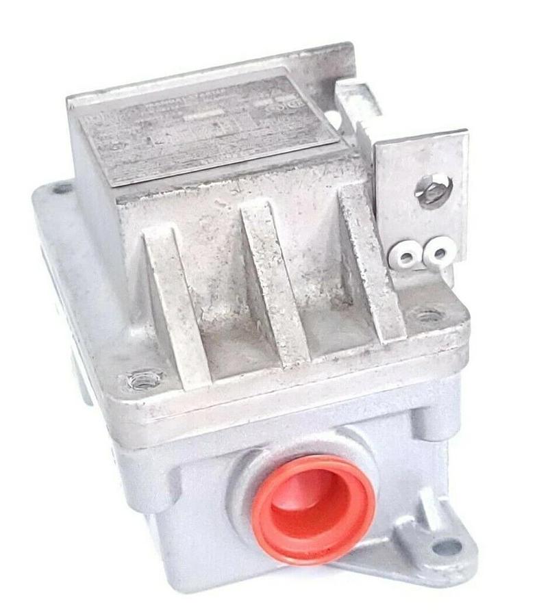 Used NIB SQUARE D 2510FR1 FHP MANUAL STARTER SER. B