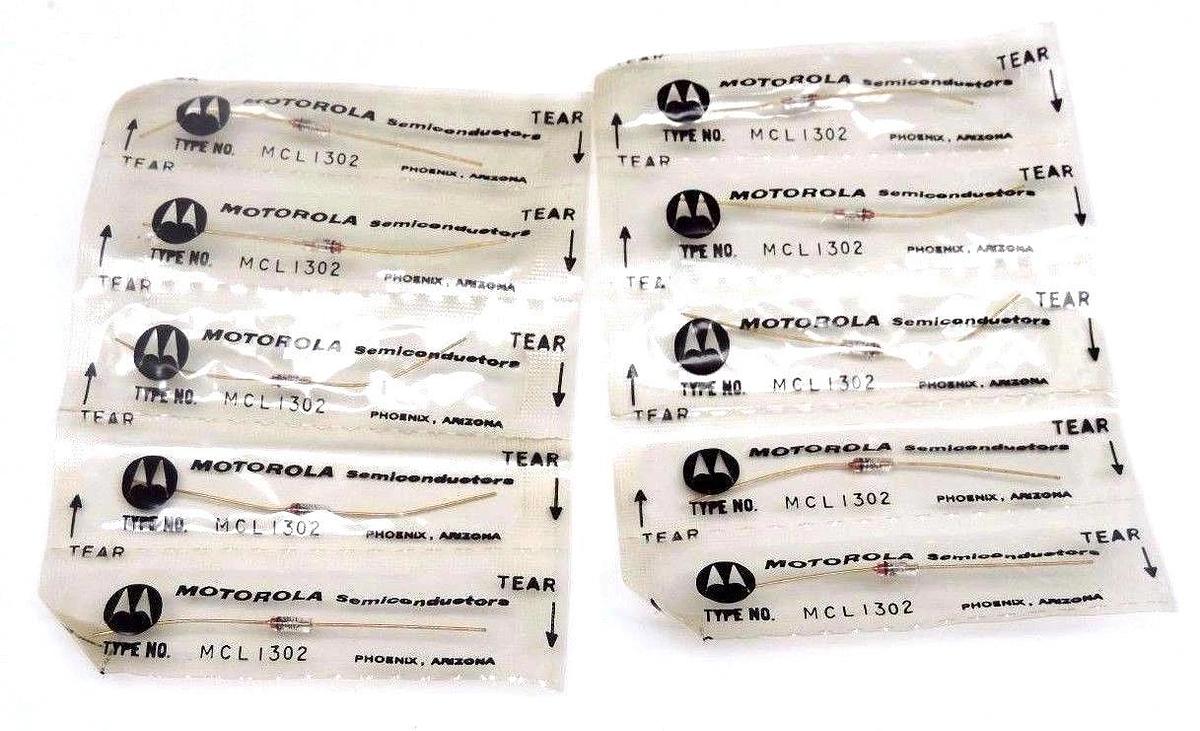 Used LOT OF 10 NEW MOTOROLA MCL1302 GOLD LEAD DIODES