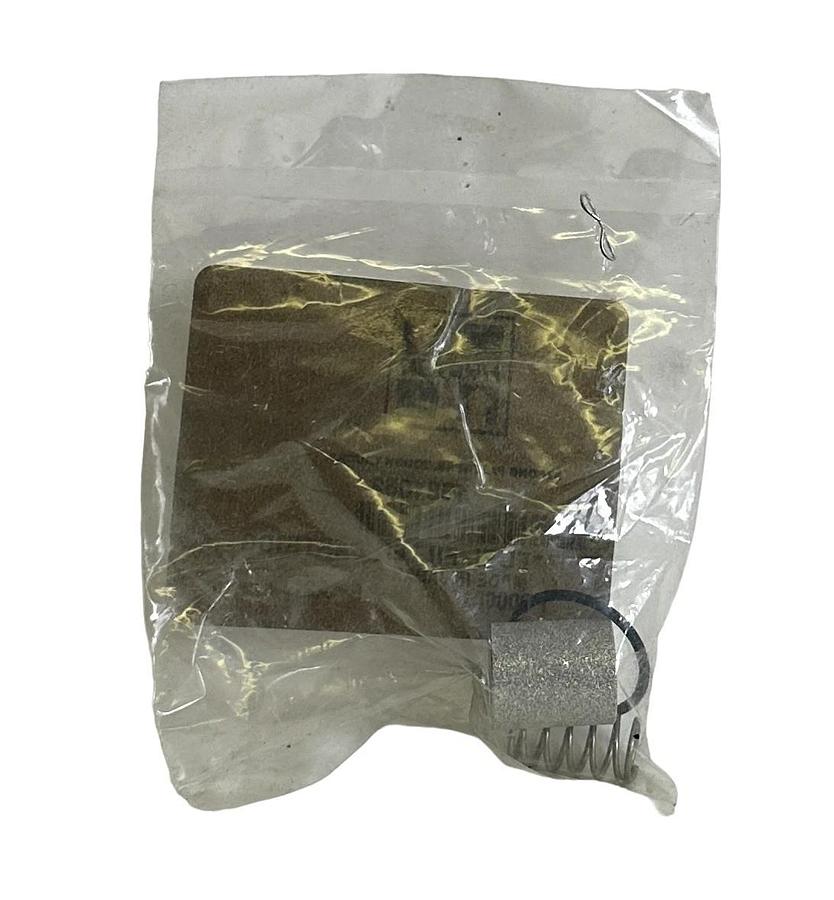 Used 2 NEW HYSTER 1581052 / HY1581052 OEM FUEL FILTER CARTRIDGE FOR FORKLIFT
