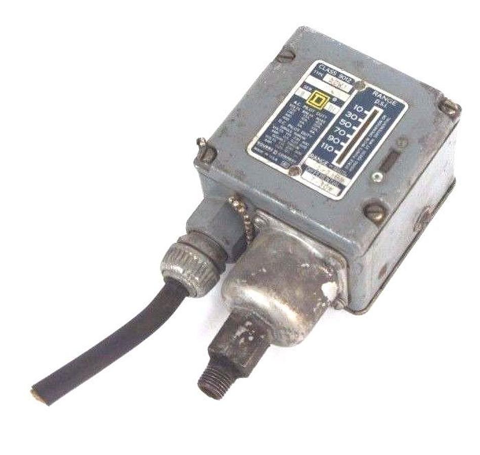 Used SQUARE D 9012-ACW1 SER. B PRESSURE SWITCH 9012ACW1