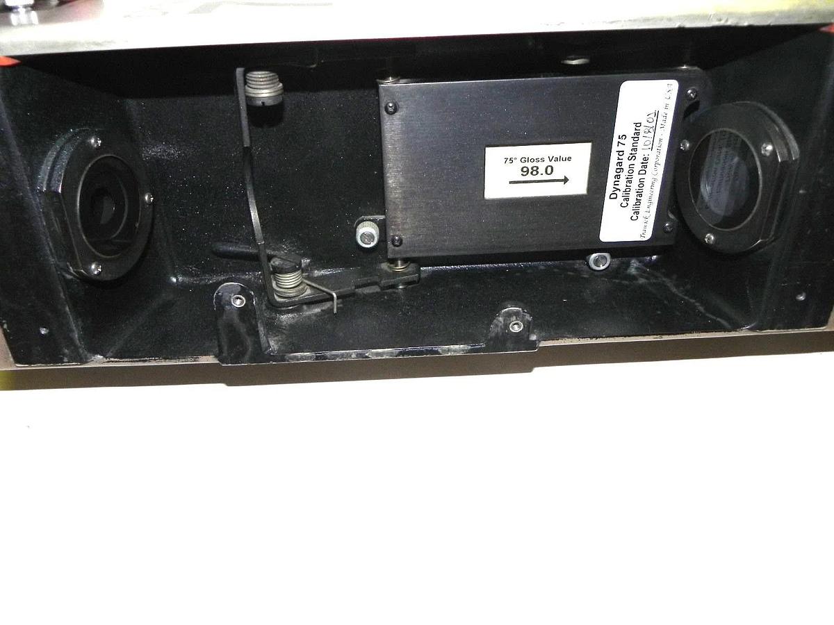 Used DYNAGARD 75 GLOSSMETER GLOSS SENSOR