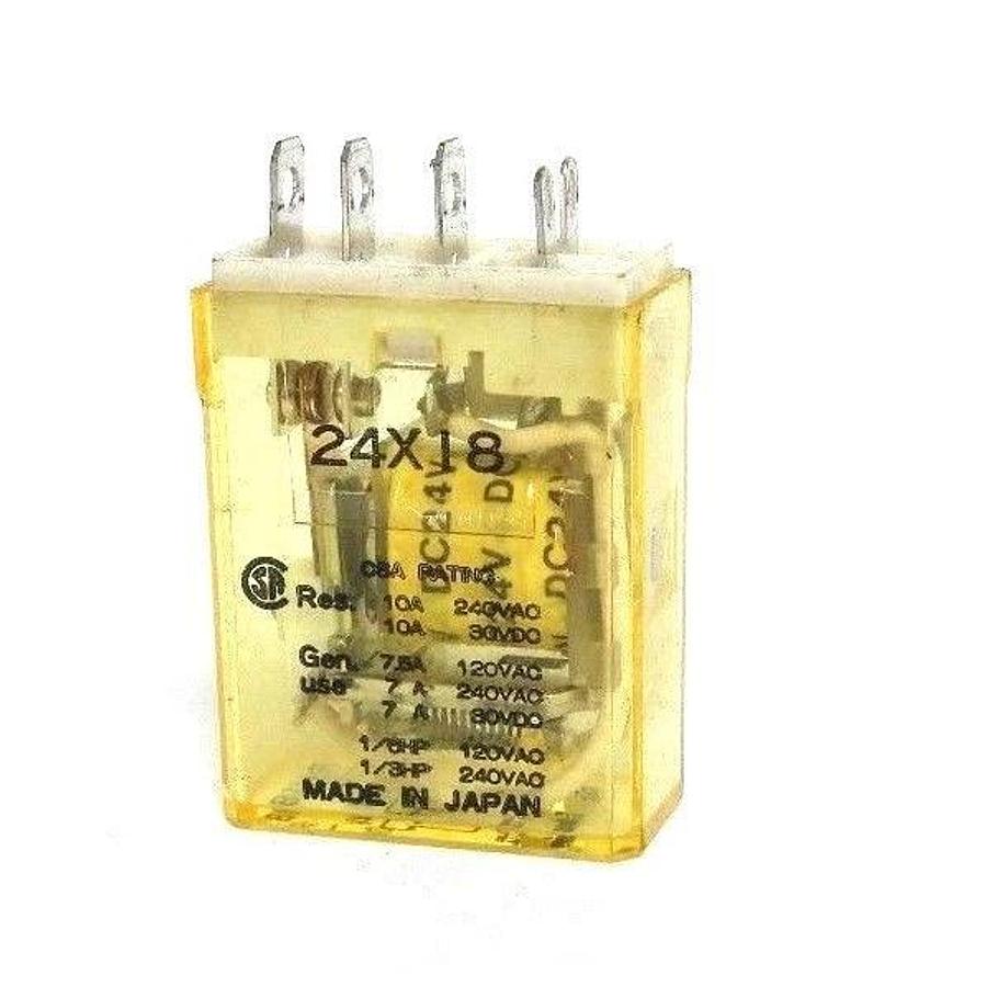 Used IDEC RH1B-UDC24V SPDT 24VDC PLUG IN RELAY RH1BUDC24V