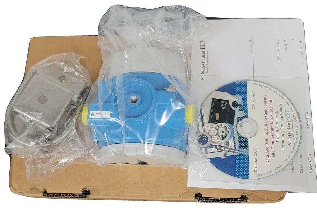 Used NEW ENDRESS HAUSER TMT162-A213AAAKA HART TRANSMITTER FW. 1.03.05 TMT162A213AAAKA