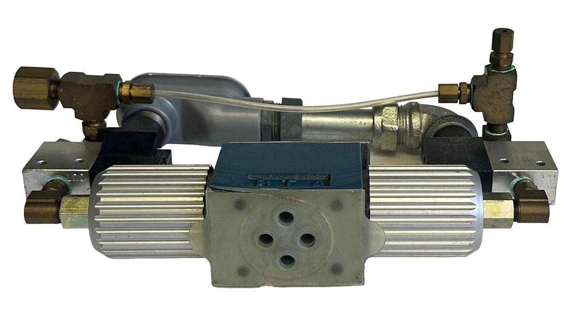 Used NEW HYDRALIGN H-74793 / H74793 MODEL SP700 HYDRAULIC VALVE ASSEMBLY