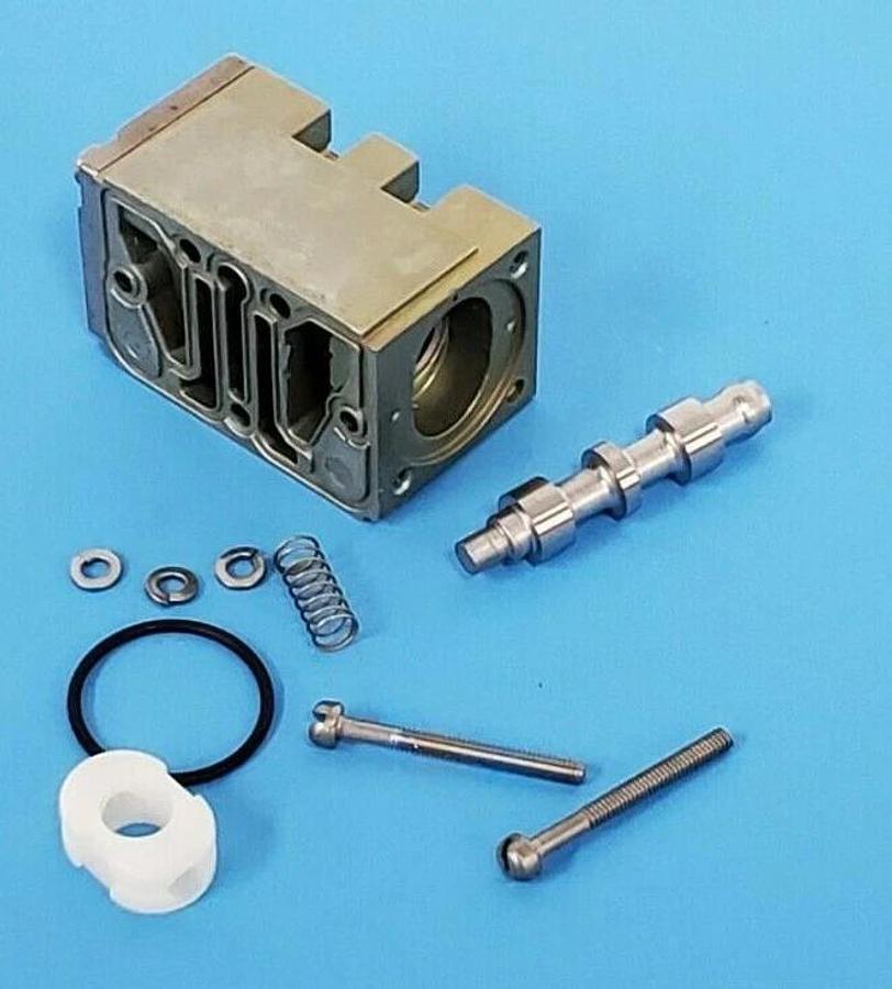 Used NUMATICS 031SA4004000061 SOLENOID VALVE 150 PSIG-AIR W/OUT COIL