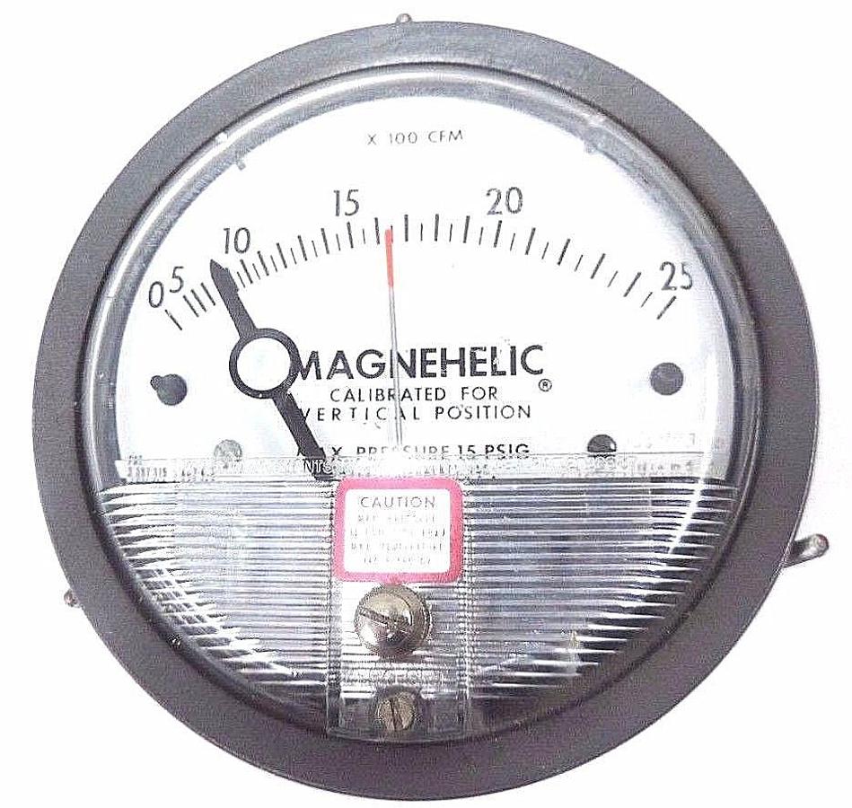 Used DWYER 12-166993-00 MAGNEHELIC PRESSURE GAUGE 166993-00, MAG 2-9