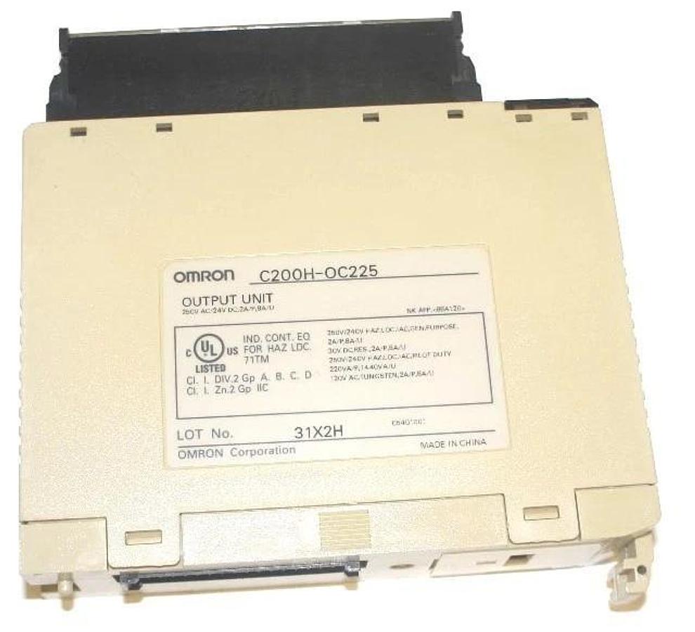 Used OMRON C200H-OC225 OUTPUT MODULE 250 VAC/24VDC, 2A/P, 8A/U, C200HOC225