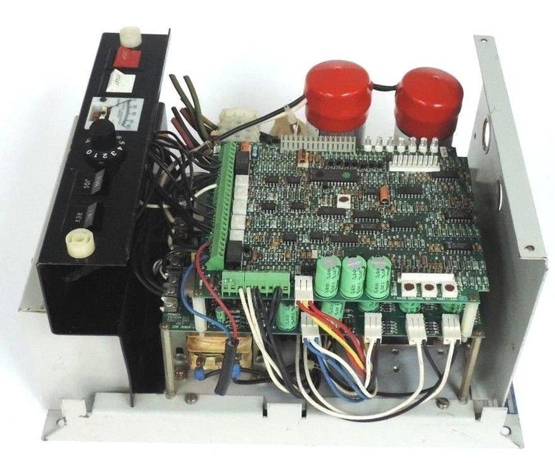 Used SQUARE D OMEGAPAK 8804-PT00FG2-P10 ADJUSTABLE FREQUENCY CONTROLLER DRIVE 5HP 3PH