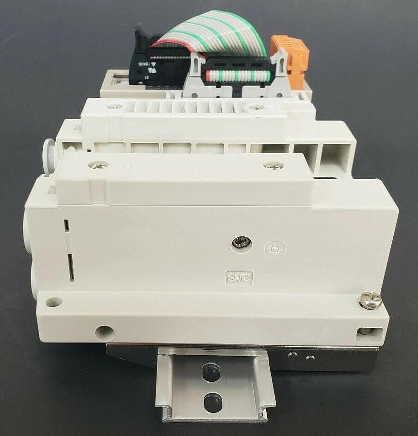 Used NEW SMC SS5V2-10PGD1-02DS-C8-D-X266 PLUG IN MANIFOLD SRT2-VOD16ML-1