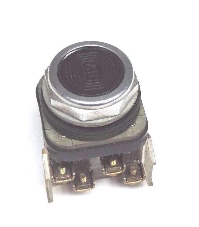 Used ALLEN BRADLEY 800T-A PUSHBUTTON 800TA SER. T W/ 800T-XA SER. D CONTACT BLOCK