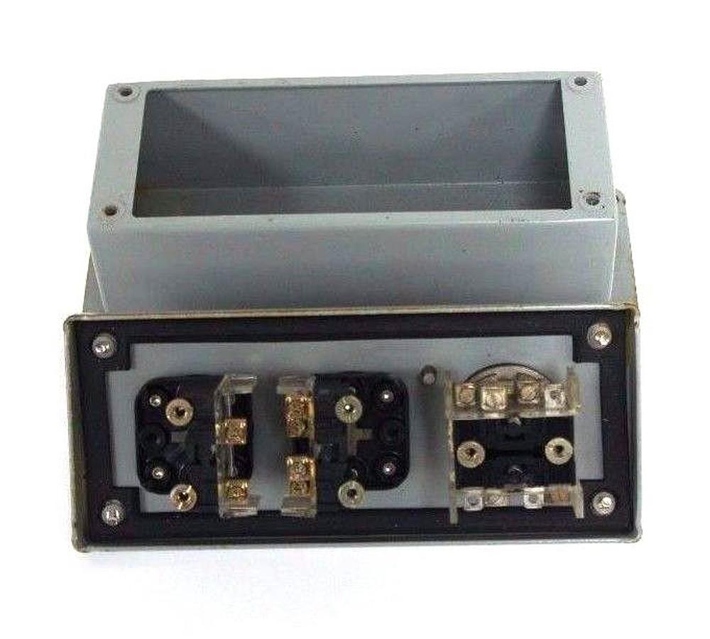 Used HOFFMAN E3PB CONTROL PANEL ENCLOSURE W/ ALLEN BRADLEY 800T-H31 SER. N , 800T-A
