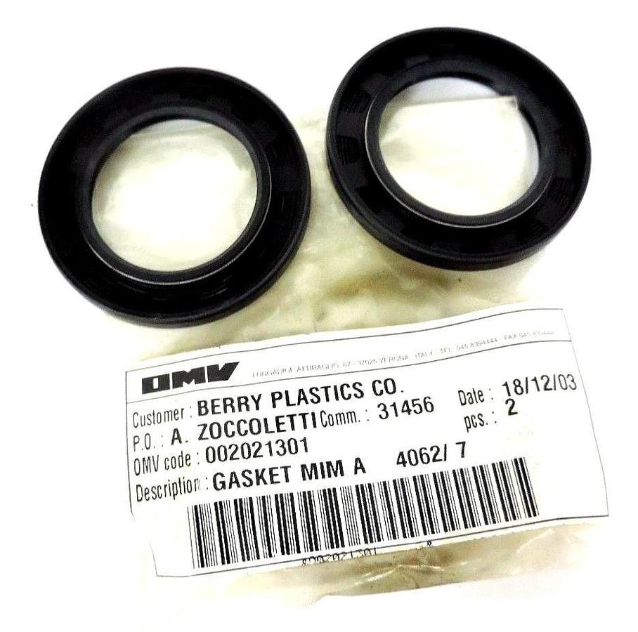 Used LOT OF 2 NEW OMV 002021301 OIL SEAL 40X62X7