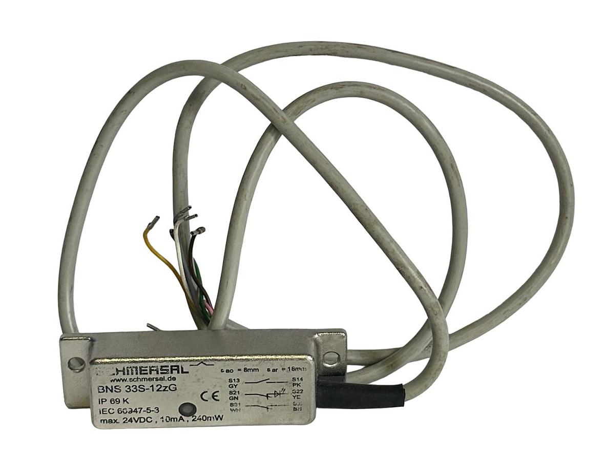 Used NEW SCHMERSAL BNS 33S-12zG / BNS33S12zG SAFETY SENSOR 24VDC 10mA 240mW 18mm 1M