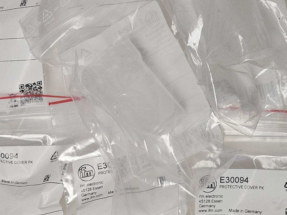 LOT OF 10 NEW IFM E30094 PROTECTIVE COVER PK