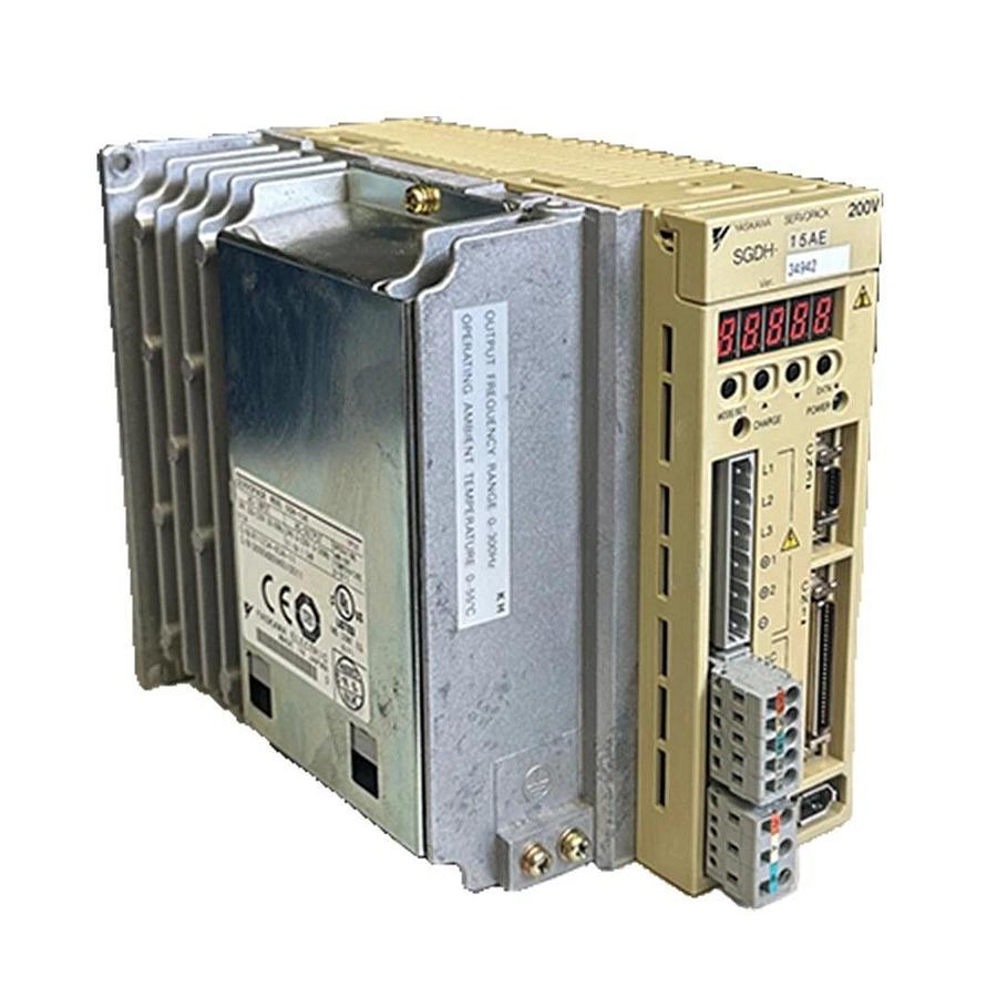 Used YASKAWA SGDH-15AE / SGDH15AE SERVOPACK AC DRIVE 200-230V 9.5A 50/60Hz V. 34942