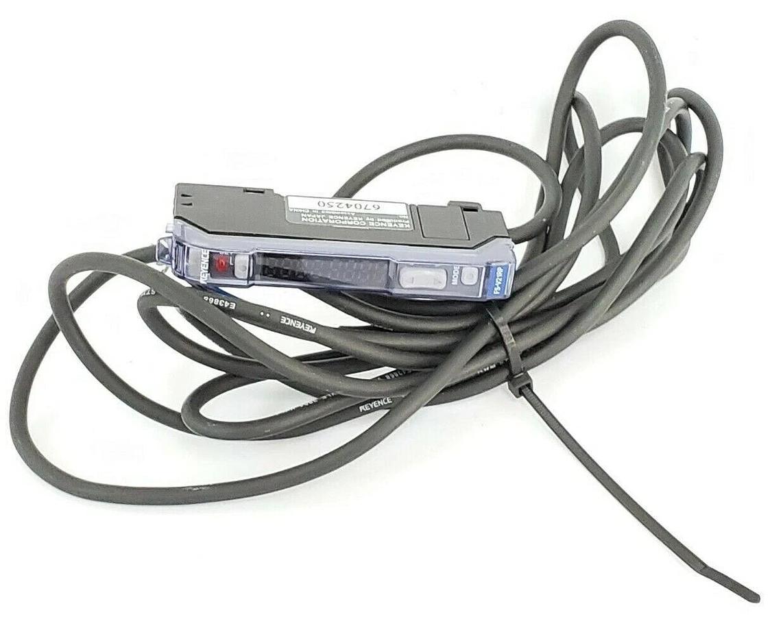 Used KEYENCE FS-V21RP FIBER OPTIC CABLE VSV21RP, 12-24 VDC