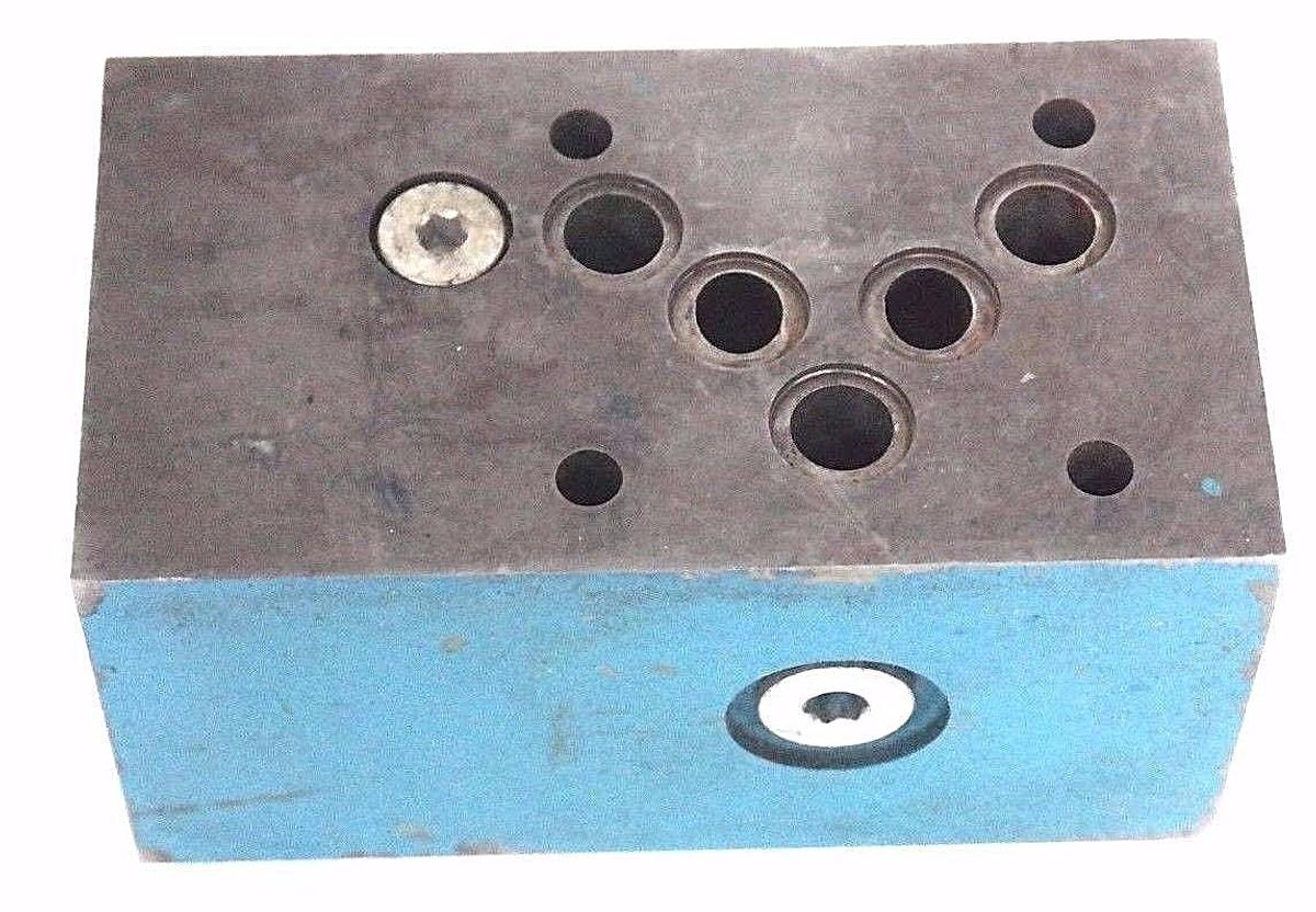 Used VICKERS DGMC-5-PT-CW-20 PRESSURE RELIEF VALVE 631920 F7SDD