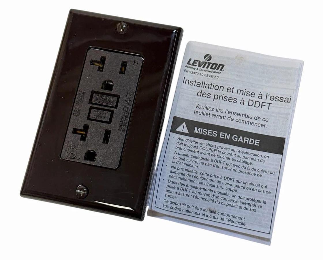 Used LOT OF 2 NIB LEVITON 7899 SMARTLOCK PRO GFCI RECEPTACLES 20A-15V BROWN