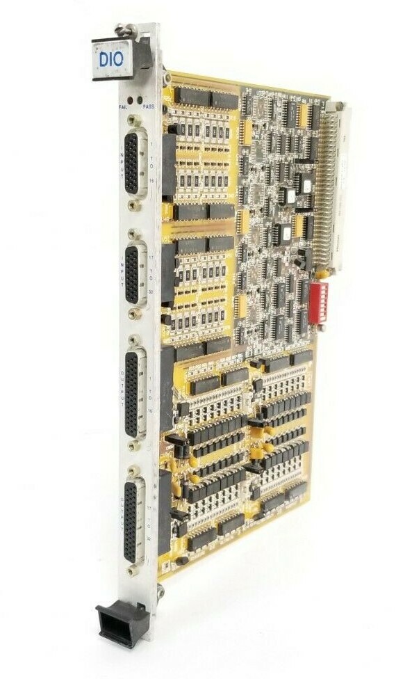 Used XYCOM 10332-00800 DIGITAL I/O BOARD 110551 70244-703 1033200800 70244703