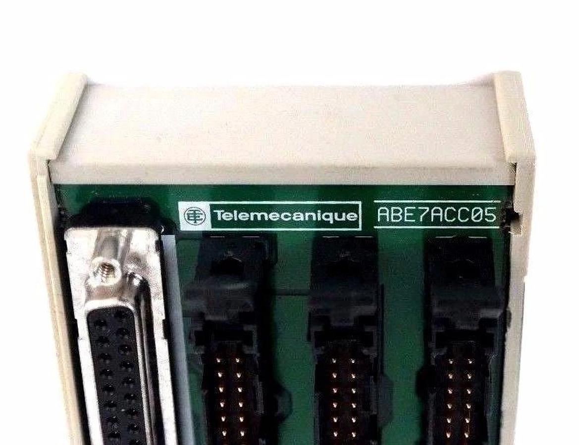 Used NIB TELEMECANIQUE ABE7ACC05 WIRING ADAPTATOR BASE ABE7-ACC05, 064443