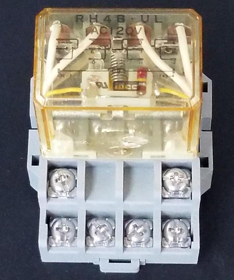 Used IDEC SH4B-05 RELAY SOCKET W/ RH4B-UL-AC120V RELAY RH4BUL 120VAC
