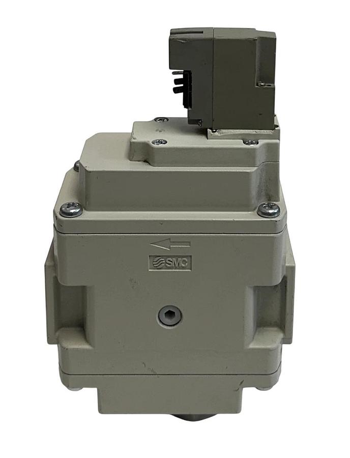 Used SMC AV4000-04-5DZB-A / AV4000045DZBA SOFT START-UP VALVE 24VDC SOLENOID USNP