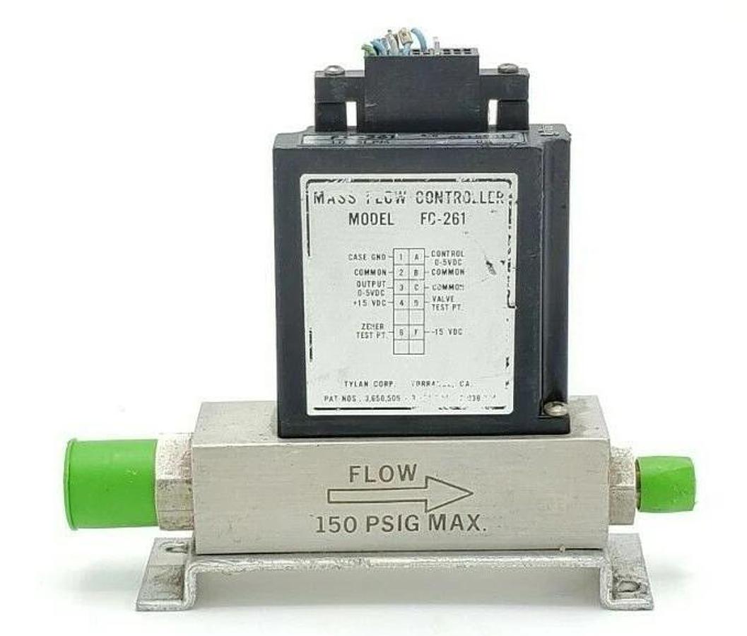 Used TYLAN FC-261 10 SLPM MASS FLOW CONTROLLER 150PSIG FC-261-10SLPM-02
