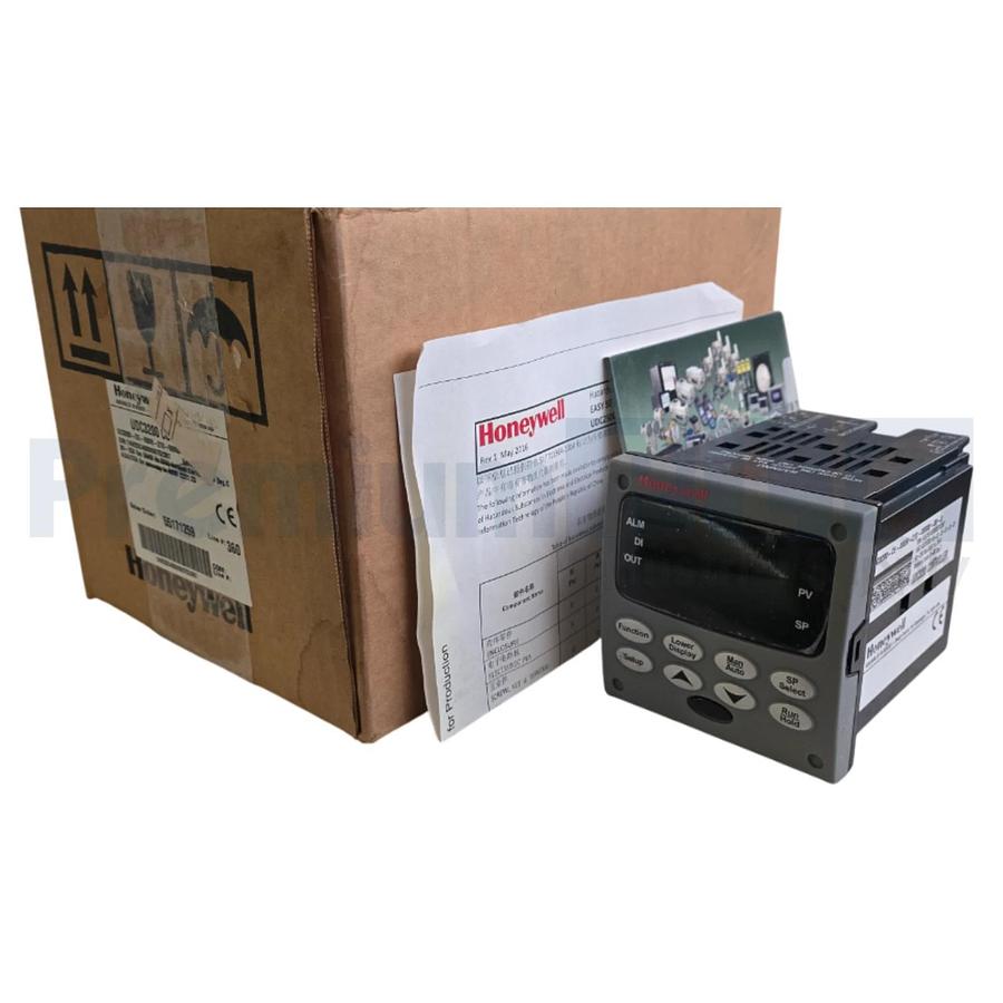 Honeywell UDC3200 Universal Digital Controller DC3200-CE-000R-210-00000-00-0 NEW