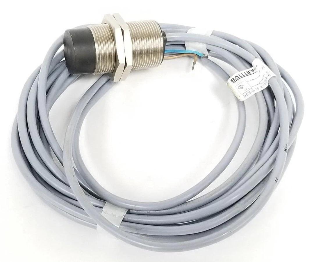 Used BALLUFF BES-516-217-E4-E-05 INDUCTIVE SENSOR 20-250VAC/DC 5-250mA Sn=15MM