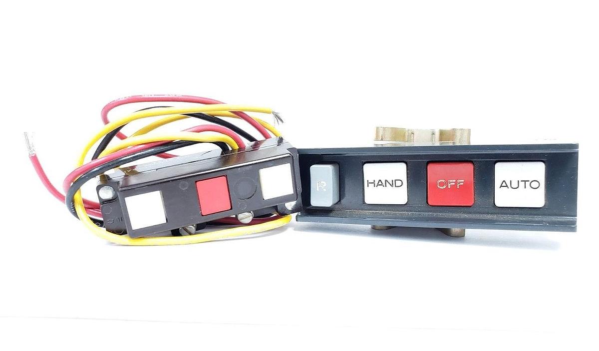 Used NIB CUTLER-HAMMER C400KG2 HAND-AUTO SELECTOR SWITCH COVER CONTROL KIT