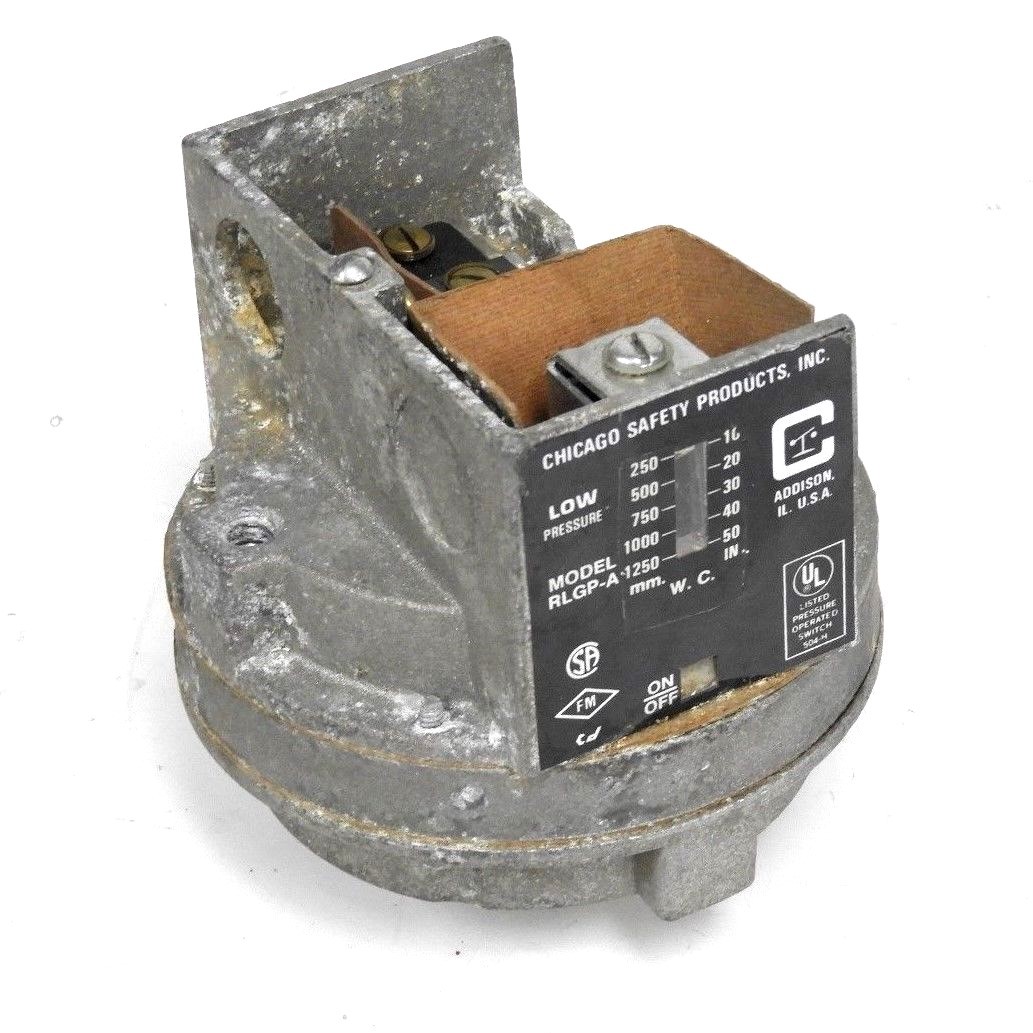Used CHICAGO SAFETY PRODUCTS RLGP-A LOW PRESSURE SWITCH, 10-50IN, 250-1250MM