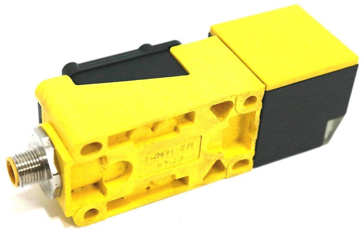 Used TURCK NI20-CP40-AP6X2/S10 PROXIMITY SWITCH SENSOR NI20CP40AP6X2