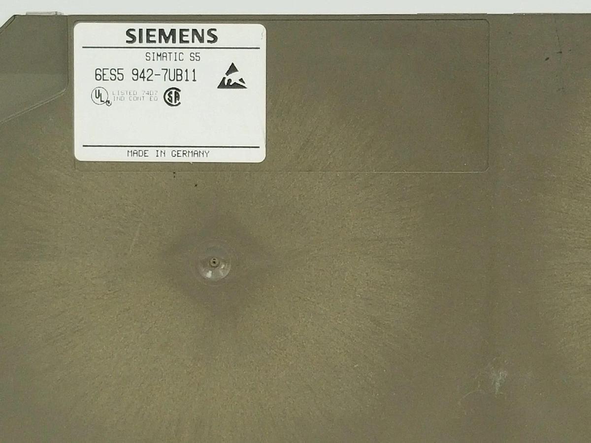 Used SIEMENS 6ES5-942-7UB11 CPU MODULE 6ES59427UB11
