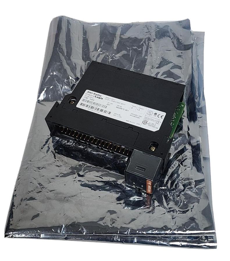Used ALLEN BRADLEY 1756-IF8 /A CAT. REV. G01 F/W REV. 1.5 SER. A I/O MODULE