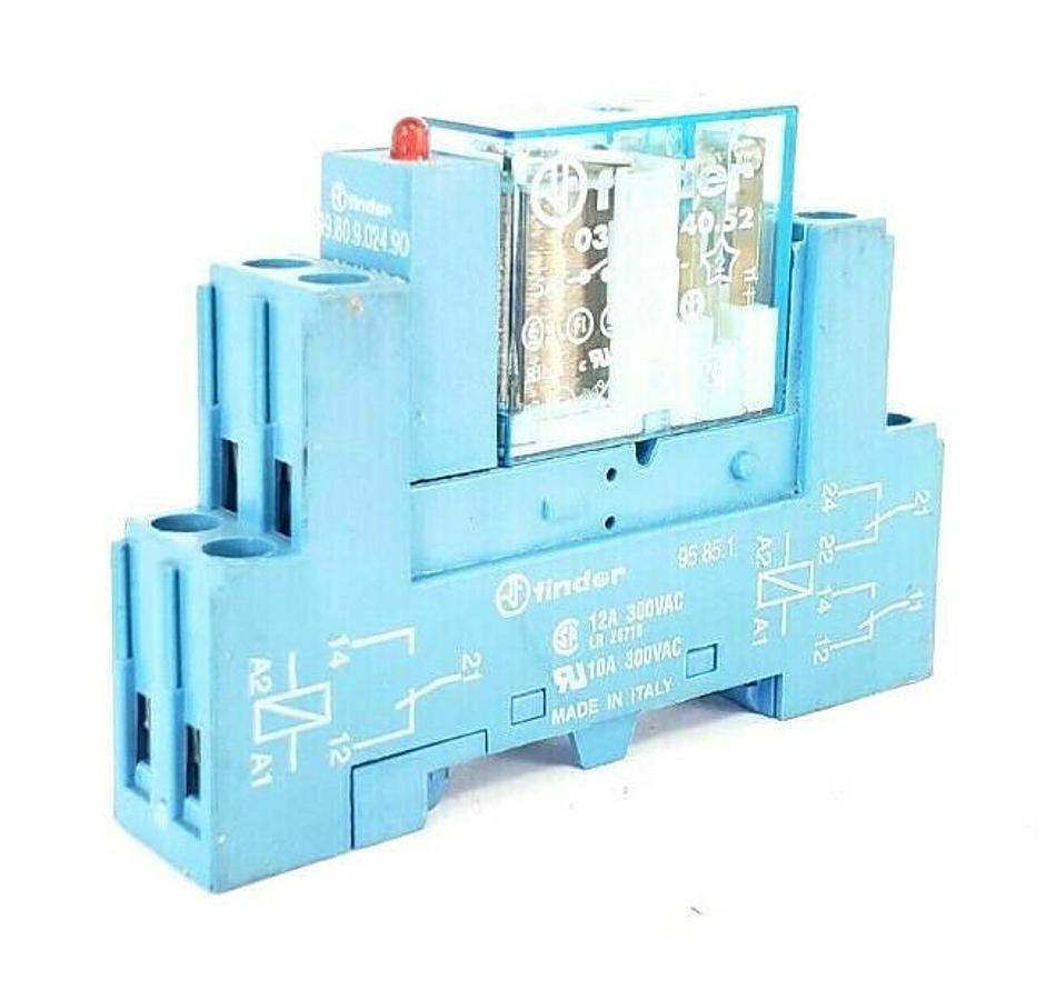Used FINDER 03 TYPE 40.52 RELAY W/ 95.85.1 SOCKET & 99.80.9.024.90 LED MODULE
