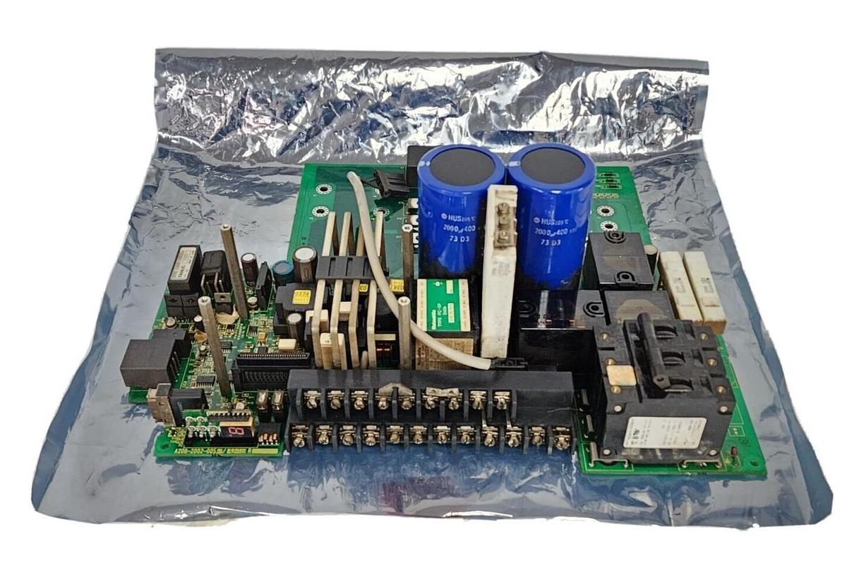 Used FANUC A20B-2002-0050/04B CONTROL BOARD A20B-2002-0050