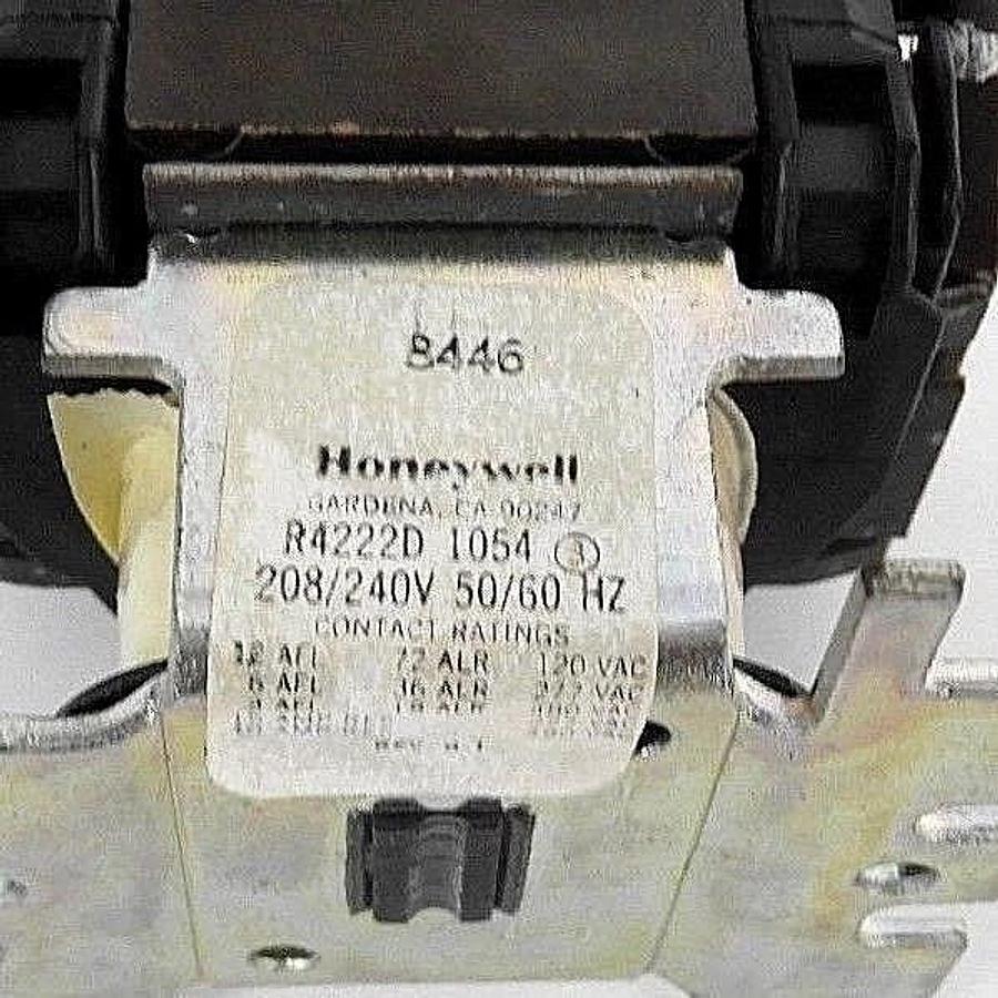 Used HONEYWELL R4222D 1054 RELAY 208/240V 50/60 HZ