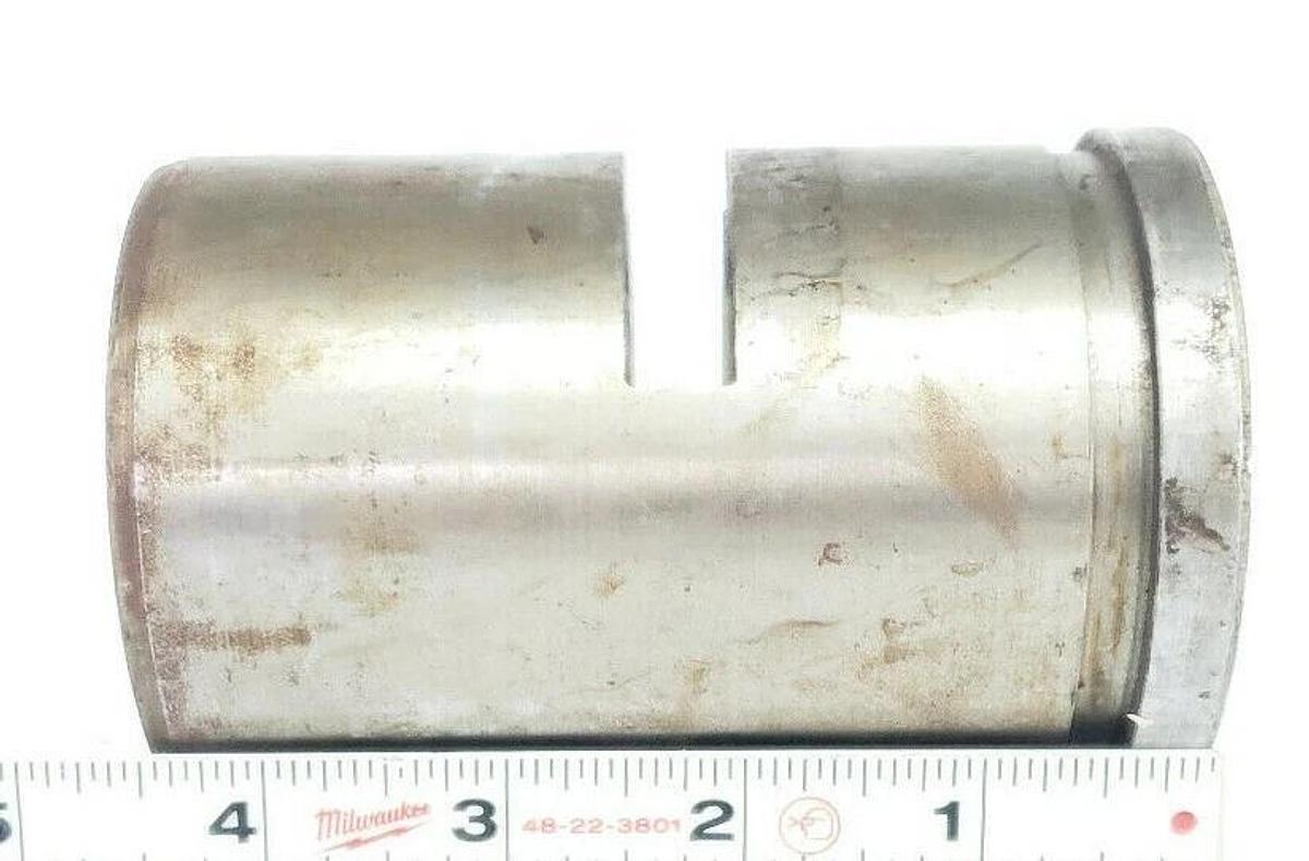 Used WESTINGHOUSE 688558 #2 & 7 BELT MOTOR SLEEVE BEARINGS 4-1/2" X 2-1/4" WS09080-BZ