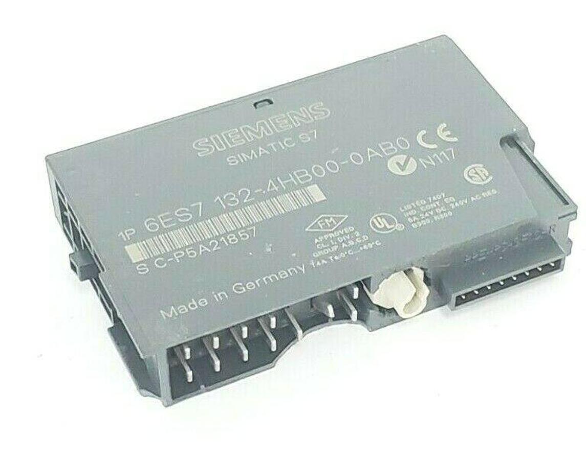 Used SIEMENS 6ES7132-4HB00-0AB0 OUTPUT MODULE 2 POINT 24 VDC/230 VA (CRACKED)