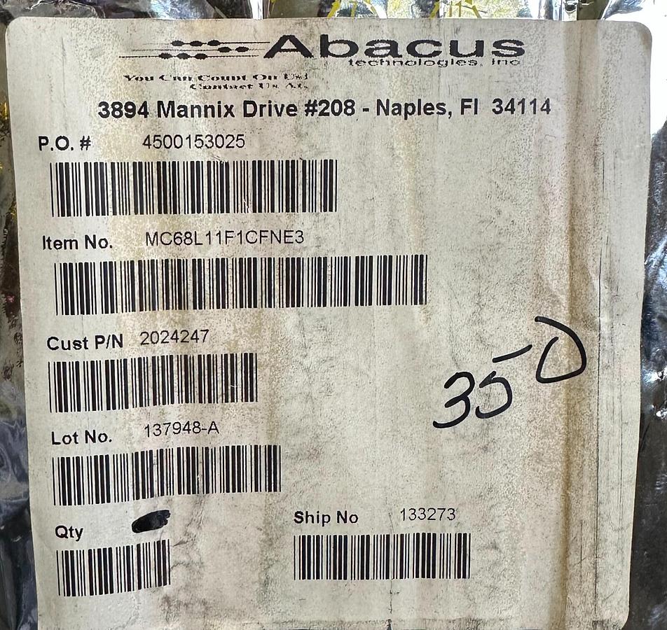 Used 350 NEW ABACUS MOTOROLA MC68L11F1CFNE3 8-BIT MICROCONTROLLERS 2024247 68-PIN