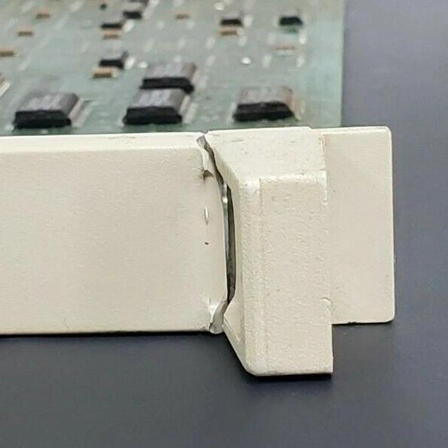 Used ABB DSQC 223 I/O BOARD YB560103-BD/3 P/N: 560103BD REV. 007 3HAB 2214-8/3