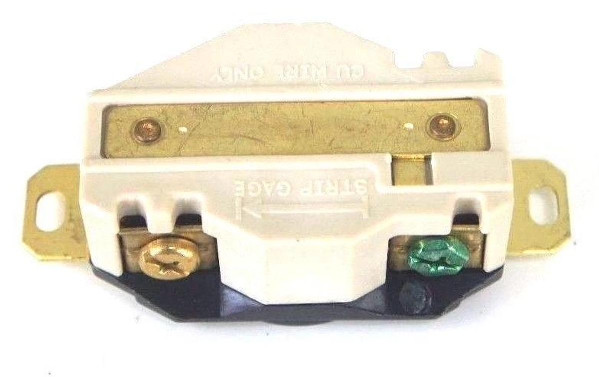 Used LOT OF 3 NIB HUBBELL HBL2320 TWIST LOCK RECEPTACLES 20A, 250VAC/DC, 2POLE, 3WIRE