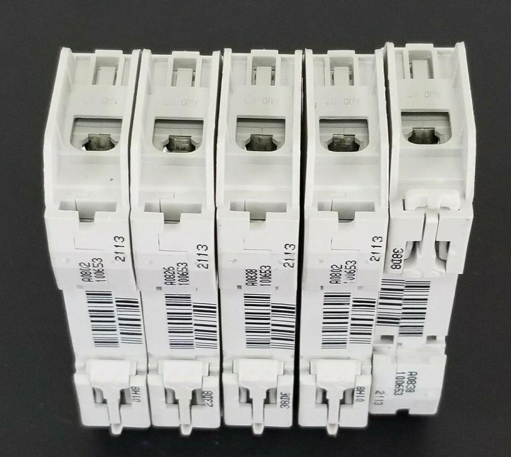 Used LOT OF 5 MERLIN GERIN CAT. NO. 60104 MULTI9 C60 CIRCUIT BREAKERS C3A 240V/60V