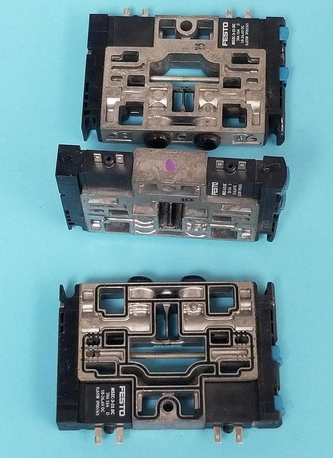 Used LOT OF 3 FESTO ELECTRIC 176-067 SOLENOID VALVES N502 , 384-164 18-26, 4VDC