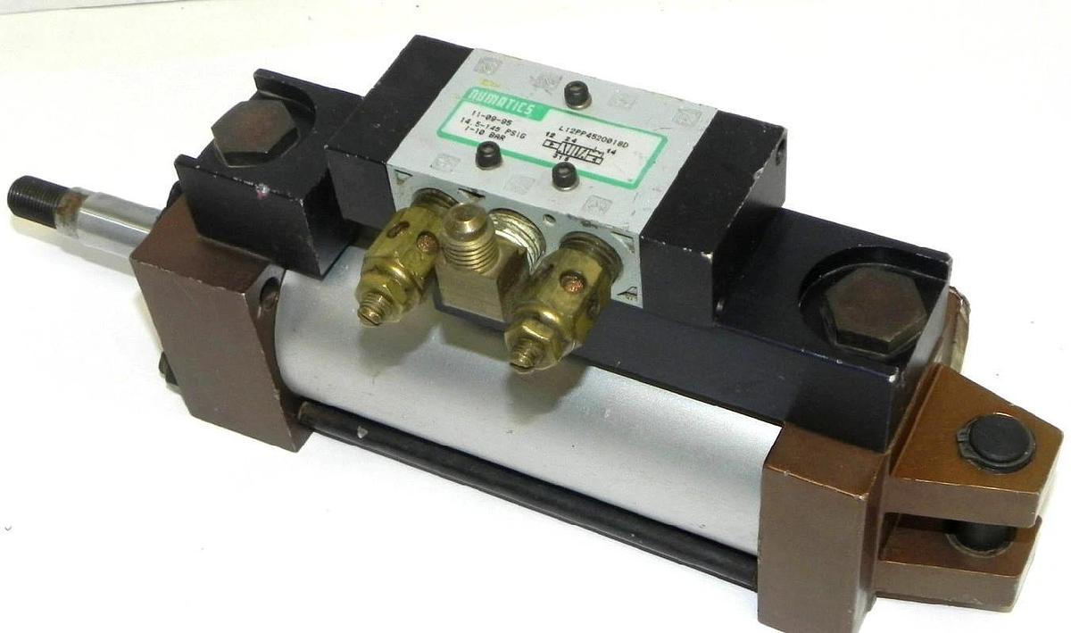 Used NUMATICS ACTUATOR N10577 W/ L12PP452O018D VALVE