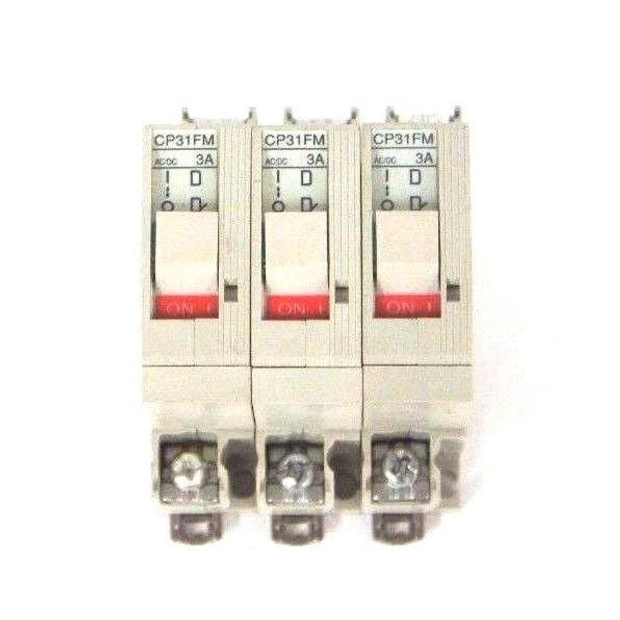 Used LOT OF 3 FUJI CP31FM/3 CIRCUIT PROTECTORS CP31FM 3 AMP BREAKER