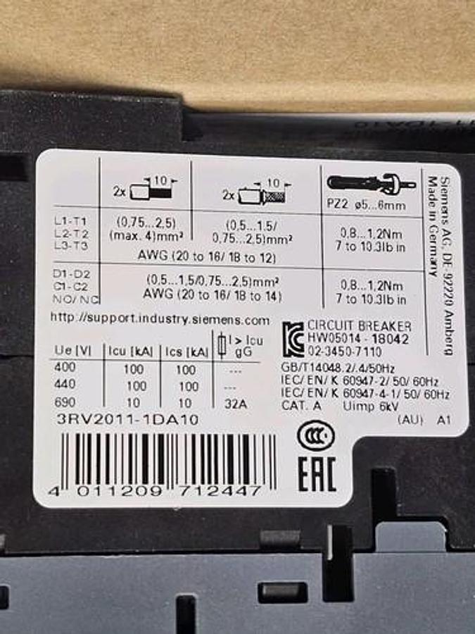 NIB SIEMENS 3RV2011-1DA10 CIRUIT BREAKER 2.2-3.2A, 3RV20111DA10